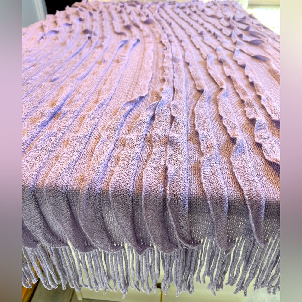 Gorgeous Lilac Knit Throw Blanket